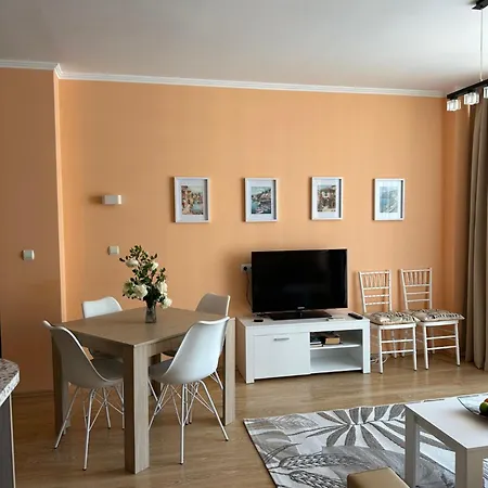 2 Bedroom Komplex Andalusia Elenite With Terrasa And Sea Daire Sveti Vlas