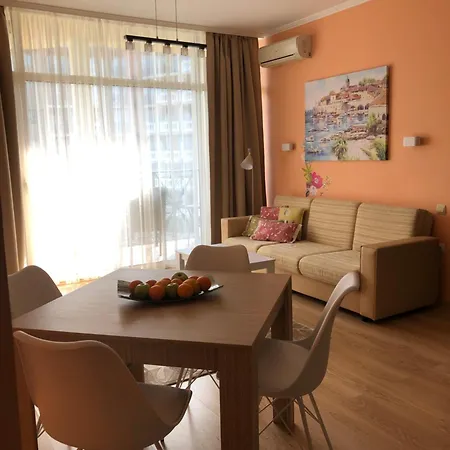 2 Bedroom Komplex Andalusia Elenite With Terrasa And Sea Daire *